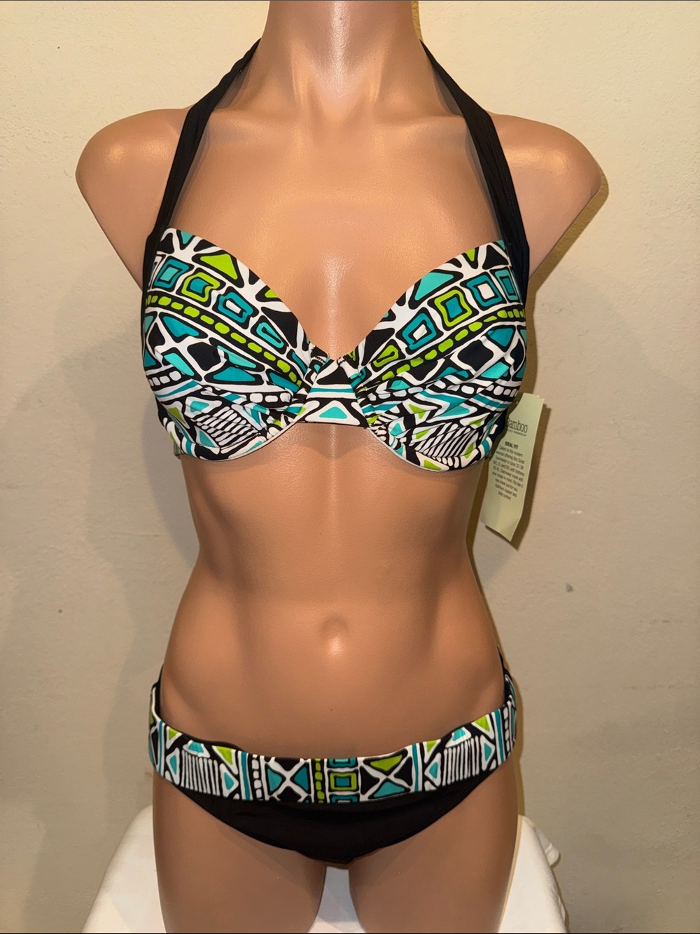 NWT 2Bamboo bikini set underwire size S 32-34B/C